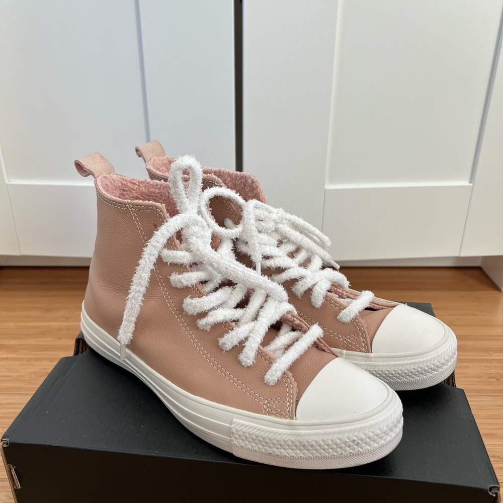 Real leather Converse High-Tops, padded, size us 9, eu 40, uk 7